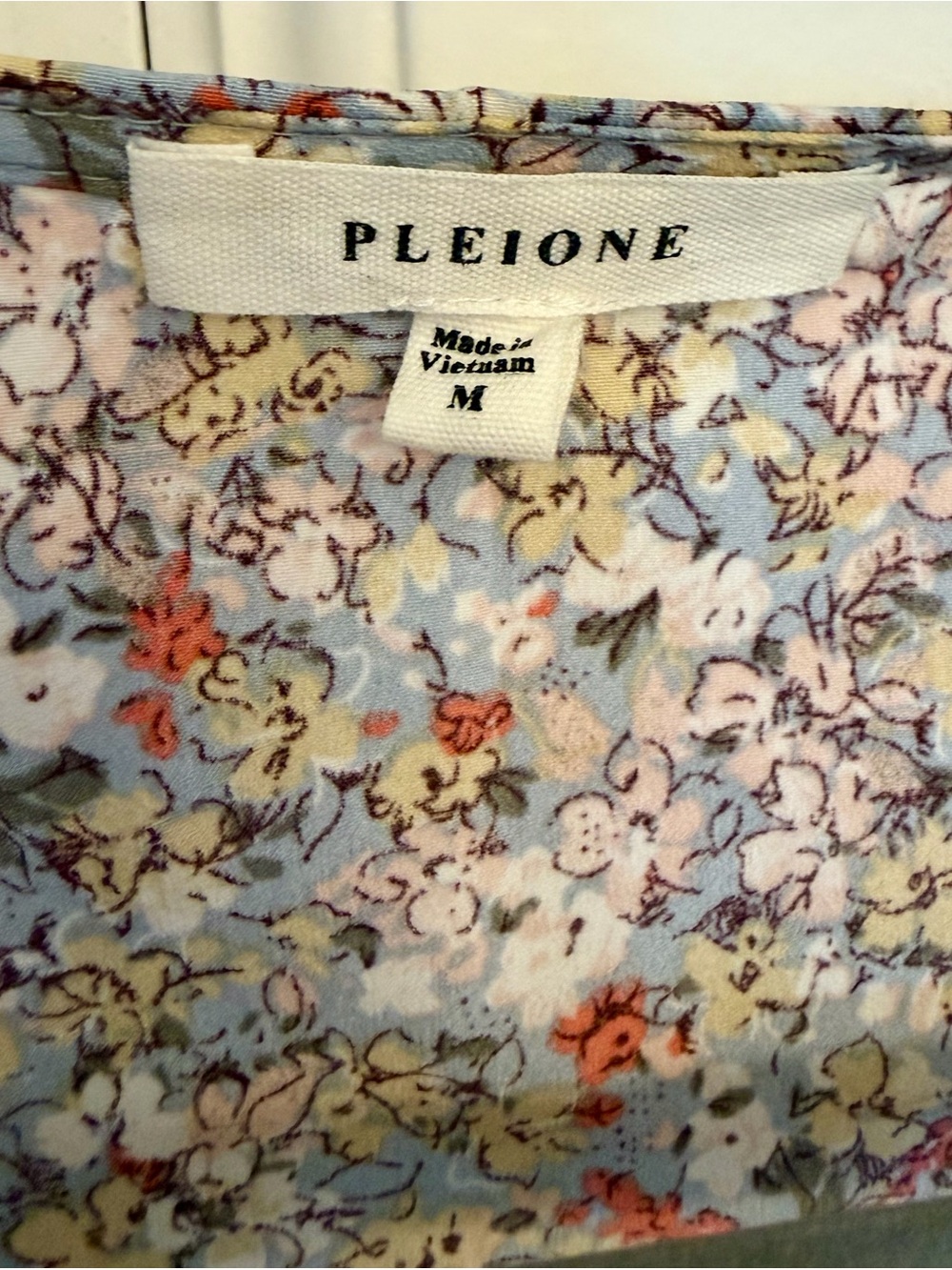 Pleione Floral Ruffle Button-Front Blouse - Multi-Color - Picture 3 of 6